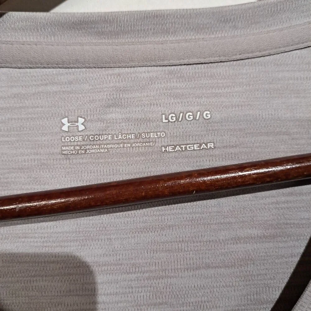 Under Armour Heatgear T Shirt Womens Large L LG V Neck Gray - Picture 6 of 8